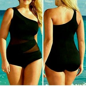 COPY - PLUS SIZE BLACK SWIMSUIT
